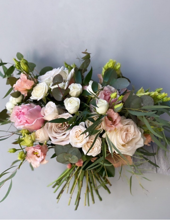 Bridal bouquet LOV 2